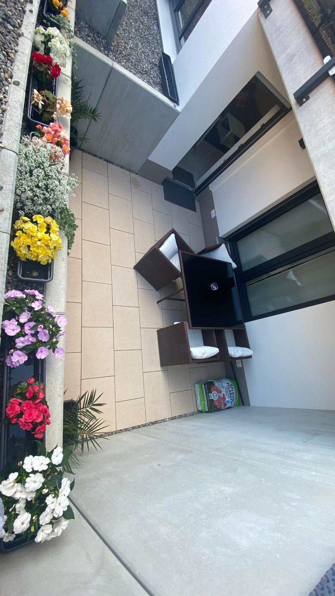 Stillvoll Neubau-Appart Nahe Legoland Und Fachklinik Ichenhausen Esterno foto